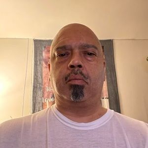 Meet your Posher, Gregory